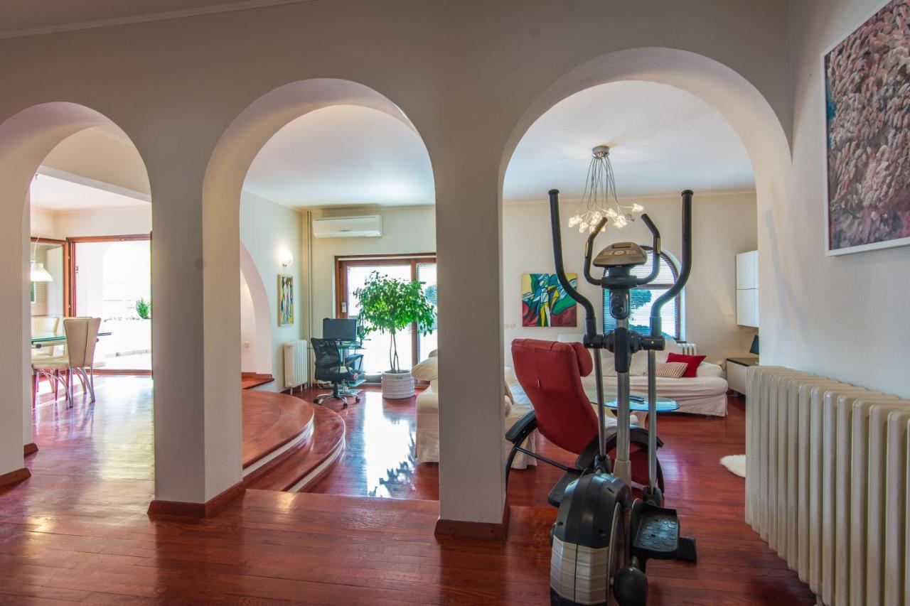 Apartments "Villa Antisin" With Heated Pool Zadar Buitenkant foto