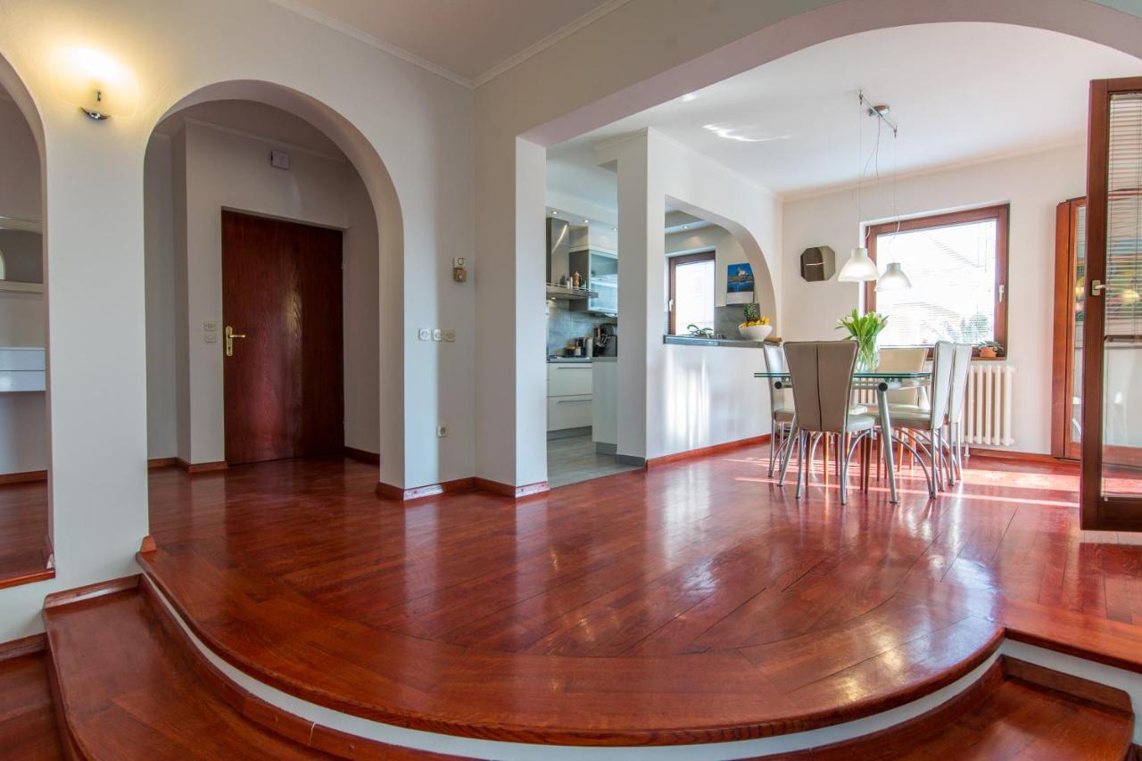 Apartments "Villa Antisin" With Heated Pool Zadar Buitenkant foto